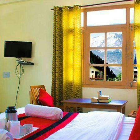 Hotel Apple Villa Маналі Екстер'єр фото