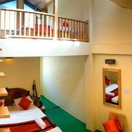 Hotel Apple Villa Маналі Екстер'єр фото